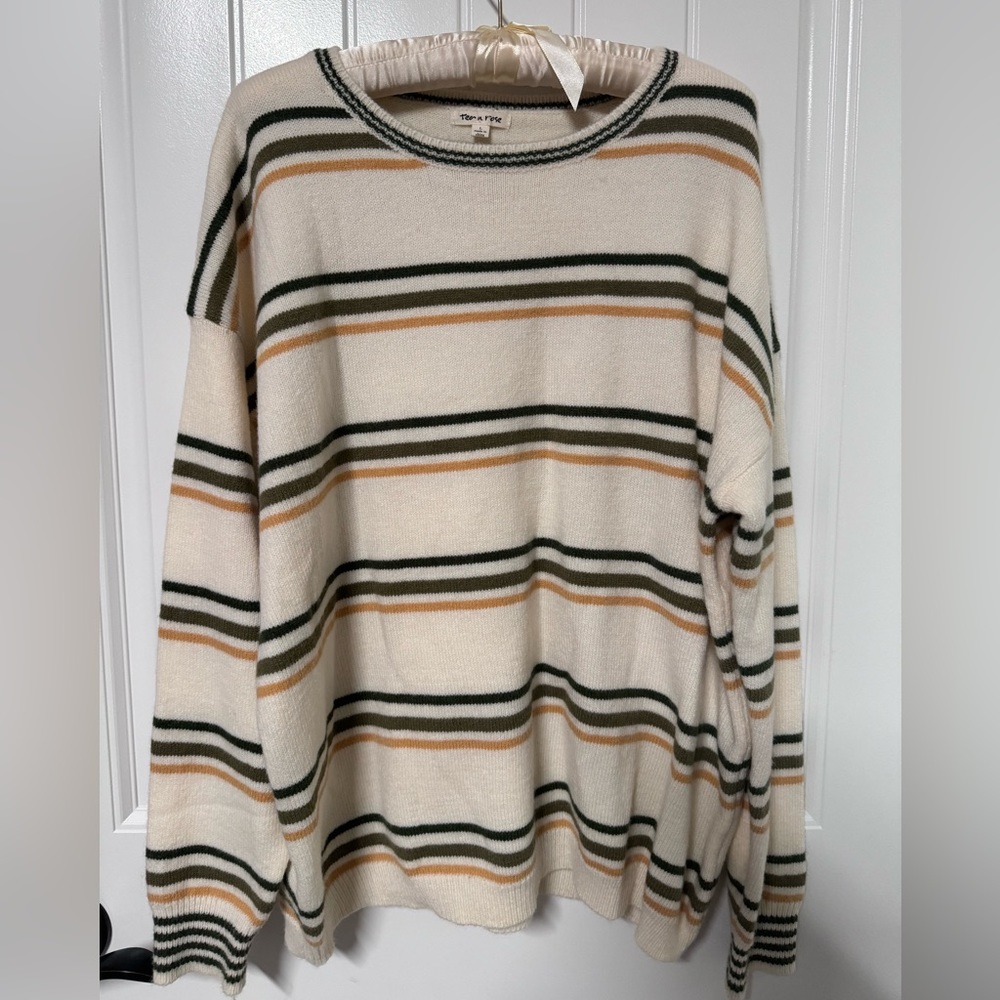 Tea n Rose sweater